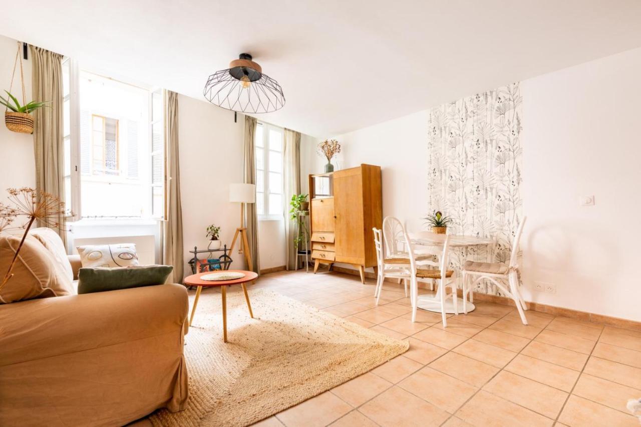 Coquet Appartement Typique Du Panier Marseille Exterior photo